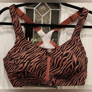 Victoria's Secret D85 knockout front Close zip sport bra tiger print siz…